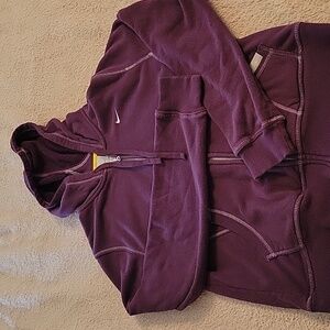 Women's L Nike zip up sweat shirt pants included if you want